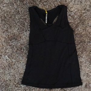 Lolë Small workout top
